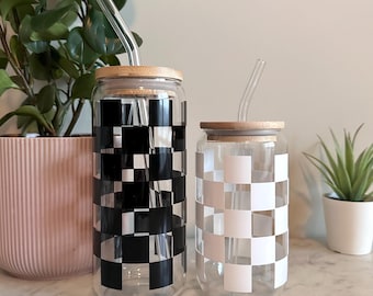 Checkerboard Glass Tumbler with Bamboo Lid & Straw