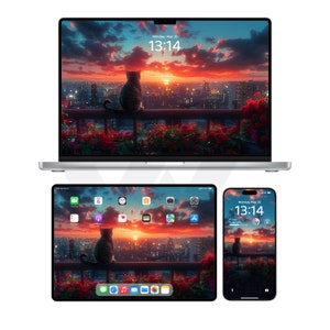 Puede incluir: Un portátil, una tableta y un smartphone plateados muestran un paisaje urbano al atardecer con un gato en un balcón. Las pantallas muestran la hora "13:14" y un cielo vibrante. La tableta y el teléfono muestran iconos de aplicaciones.