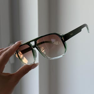 Gradient Square Aviator Green Frame Sunglasses