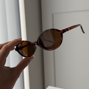 Trendy Tiny Rounded Tortoise shell Sunglasses brown lenses for woman
