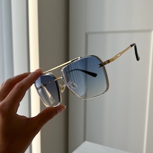 Blue sunglasses golden frame aviator sunglasses men