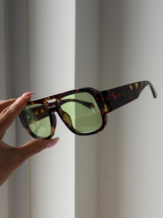 Tortoise Shell Sunglasses Oversize Tinted Green Sunglasses  display picture 1