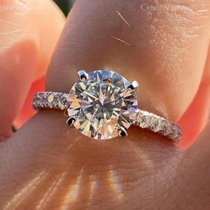 Round Lab Grown Diamond Ring Solitaire Diamond Engagement Ring Round Diamond Wedding Ring for Her Minimalist Anniversary Ring Proposal Ring