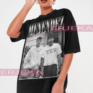 Maglietta vintage dei fratelli Menendez, maglietta Erik & Lyle anni '80, regalo per fan dei veri crimini, maglietta retrò con mostri