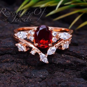Vintage Oval Cut Garnet Engagement Ring Set Wedding ring Set Rose Gold Ring Curved Diamond Marquis Wedding Band Anniversary Promise ring
