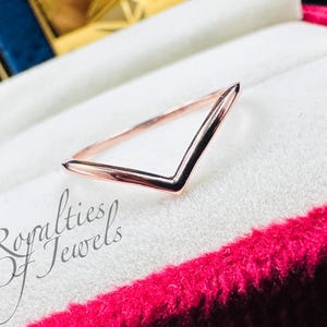 Minimalist Curved wedding band vintage simple rose gold wedding band women Unique Chevron Bridal promise ring Anniversary gift for her