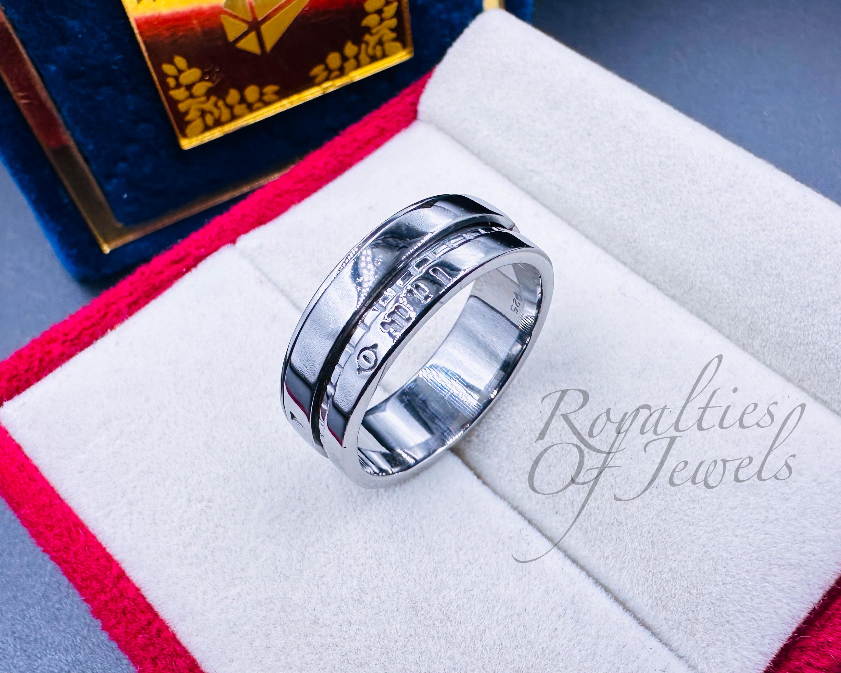 パーソナライズされた925シルバーの結婚指輪：刻印入りホワイト 