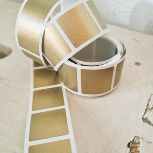 Autocollants à gratter carrés, 100 pièces, autocollants à gratter dorés, baby shower, révélation du sexe, autocollants de sauvegarde de la date, 2,5 x 2,5 cm, cartes à gratter DIY