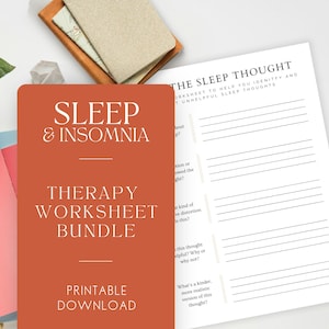 Puede incluir: Un paquete de hojas de trabajo de terapia naranja con el texto "Sleep & Insomnia" y "Therapy Worksheet Bundle". También es visible una hoja de trabajo blanca titulada "The Sleep Thought". Otros elementos incluyen cuadernos y flores.