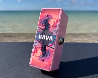 Sea Beast Audio Vava. Passive stereo/mono splitter box.