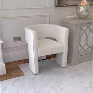 Boucle living room chair, luxury padded cushion seat, 3 beautifully crafted furniture legs, ideal for your dining and living room furniture image 9