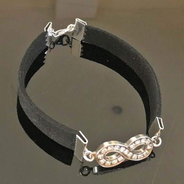 Bracelet infini en argent 925/000 et ruban noir suédine