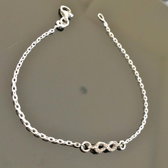 Infinity bracelet in solid silver 925/000 Infinity bracelet in solid silver 925/000