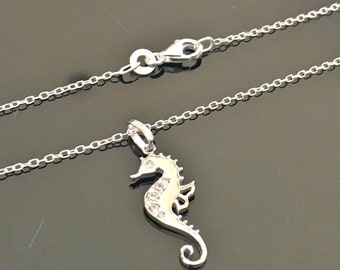 925/000 silver seahorse pendant necklace on a thin 42 cm chain