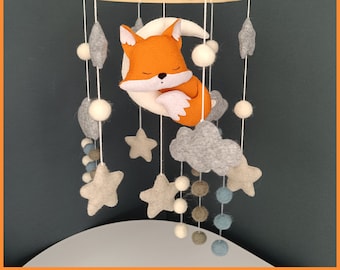 Fox baby mobile girl/boy. Boho baby mobile. Baby mobile with sleeping fox. Baby shower gift.