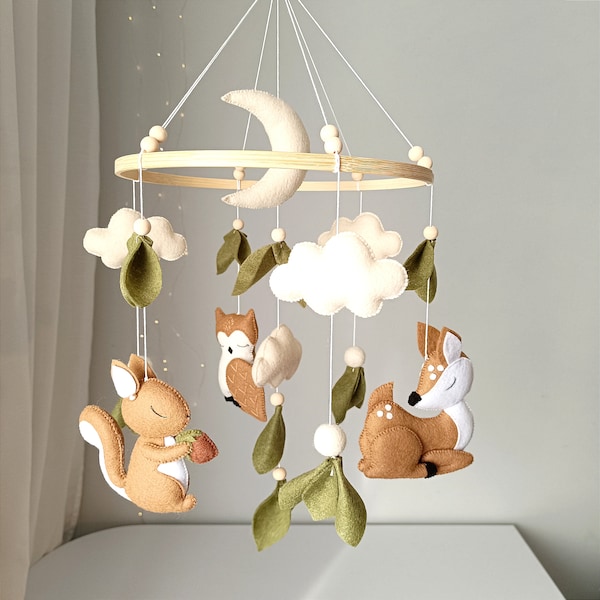 Woodland mobile, Forest crib mobile, Mobile baby boy girl, Owl, Deer, Squirrel, Felt nursery mobile, Moon mobile