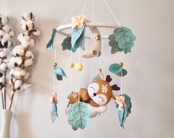 Deer baby woodland mobile. Baby shower gift. Boho baby mobile girl.