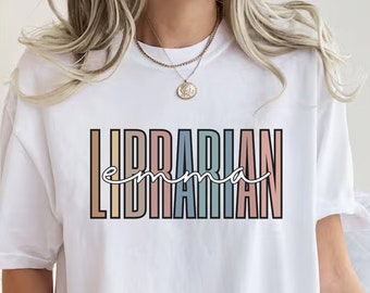 Camisa de bibliotecario de nombre personalizado, regalo de bibliotecario, camisa de bibliotecario, camisa amante de los libros, camisa de bibliotecario personalizada, regalos para bibliotecario, biblioteca