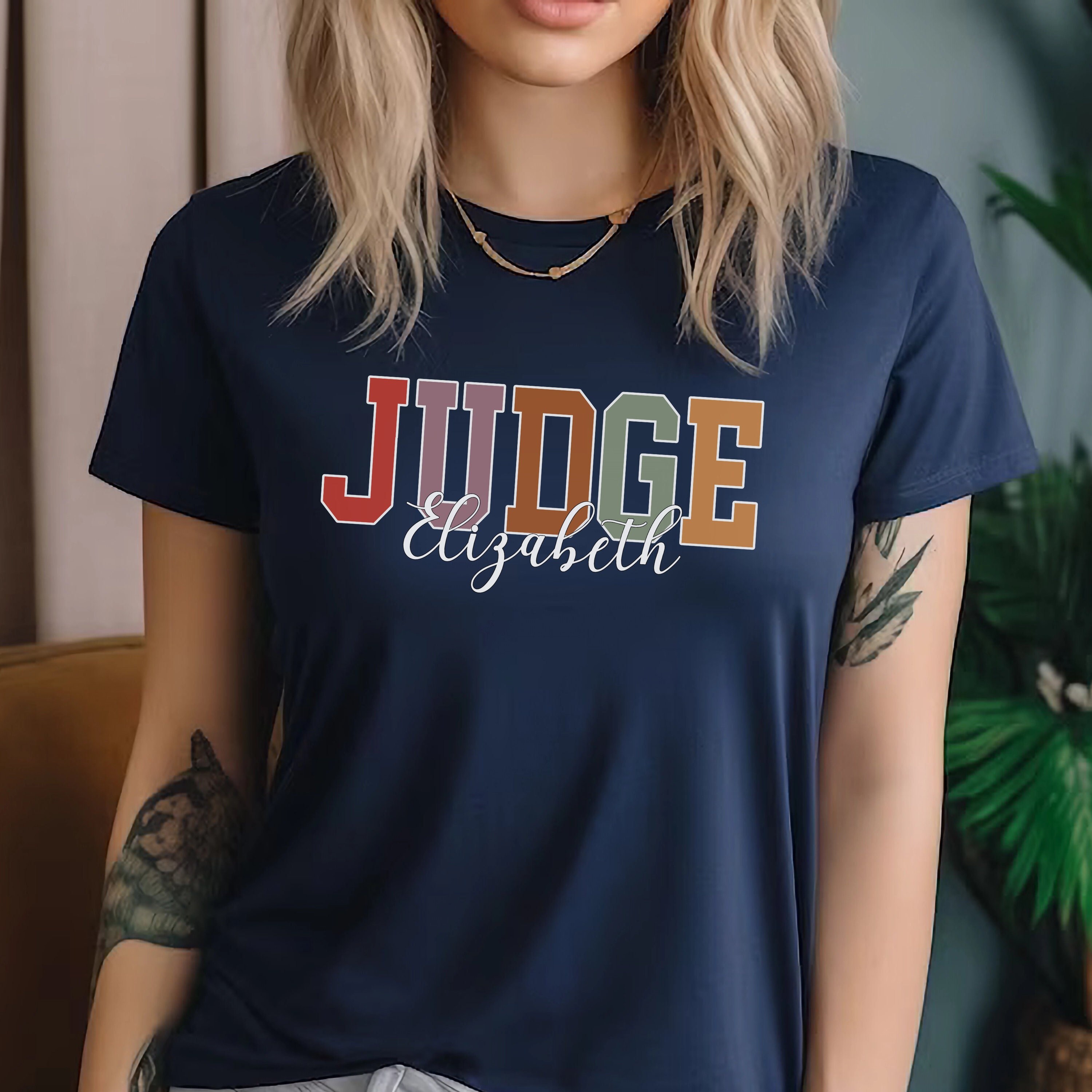 Aangepaste naam rechter shirt, gepersonaliseerde naam rechter shirt, wedstrijd rechter tshirt, competitie rechter shirt, rechtbank rechter cadeau, cadeau voor rechter