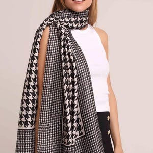 100 % Silk scarf soft Houndstooth Elegance Checkmate Charm summer beach wrap
