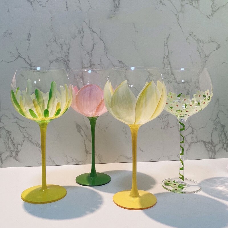 Creative Retro Hand-painted Flower Wine Glass 440ML Tulip Painted