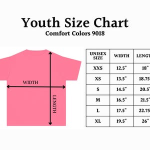 Op de afbeelding: Maattabel voor Comfort Colors 9018 T-shirts voor jongeren. De tabel toont unisex maten van XXS tot XL met de bijbehorende breedte- en lengtemaat in inches.