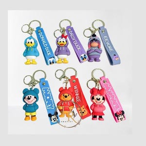 Llavero de Mickey y Minnie, llavero de la serie Disney, colgante para bolso de coche, mochila escolar, regalo, llaveros para hombres y mujeres.