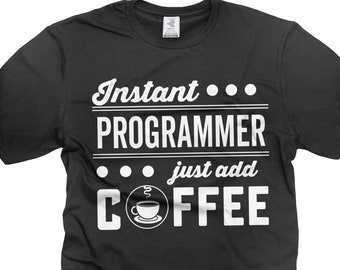 面白いプログラマーTシャツ：コーヒーを入れるだけ、ソフトウェアエンジニアへのギフト