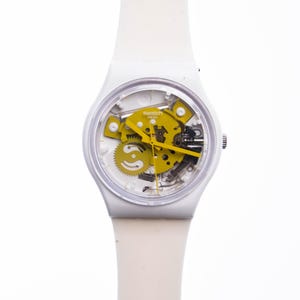 Swatch Standard Gent - SO31W105 - Time To Yellow - Used Refurbished