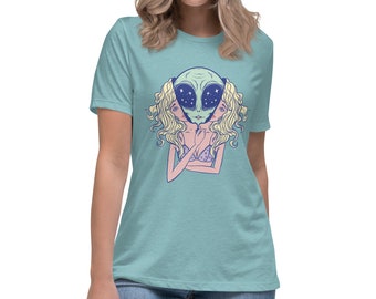 Alien Girl Shirt | Alien Shirt | Space Shirt | Women's Shirt | Alien Girl | Outer Space | Space gifts | Alien Gifts | Alien Lovers | Y2K