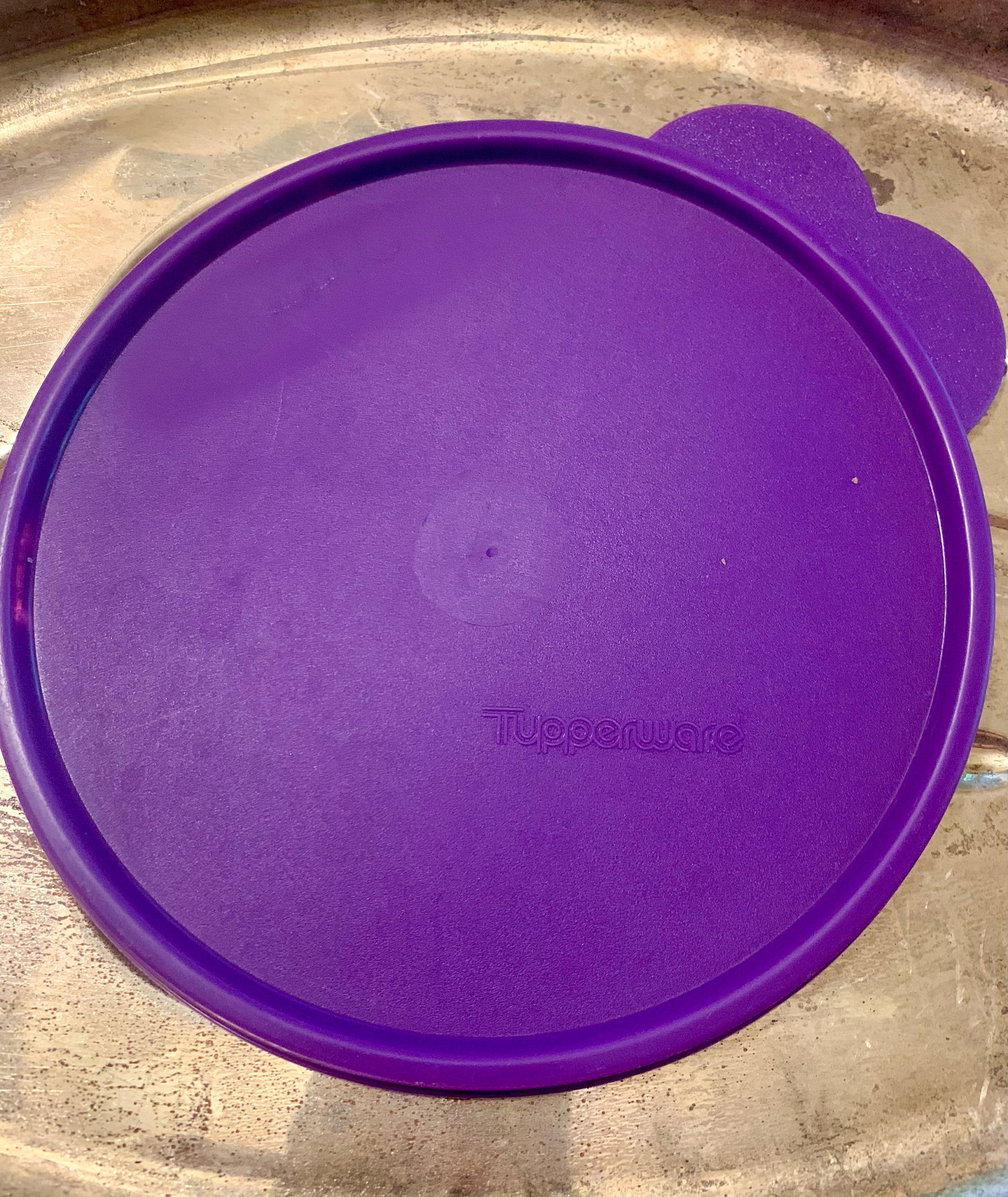 Tupperware Butterfly Tupperware Butterfly Tab Replacement Lids Seals (2541D) Red, Orang ...