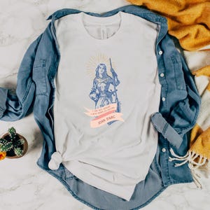 Joan d&#39;Arc White Jersey Kurzarm-T-Shirt, katholische Heilige Jeanne d&#39;Arc Top für Frauen, Muttertag, starke Frauen, ich habe keine Angst