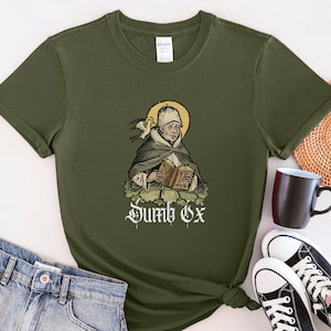 Dumb Ox St Thomas Aquinas T-Shirt in Military Green, Catholic Philosopher Theologian Tee for Men, Gift for Fathers Day, Teacher, Student