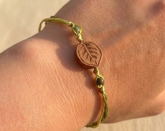 Cherry Wood Leaf Bracelet with Imperial Jasper – Pyrography Silk Cord Botanical Jewelry