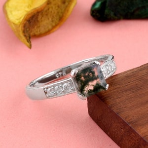 Moss Agate engagement ring Green Moss Agate Wedding Ring 925 Sterling Silver Ring moissanite bridal rings Green Gemstone Promise Ring