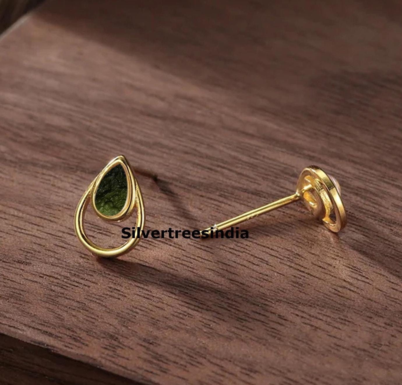 NATURAL MOLDAVITE Earrings*Moldavite Earring*Moldavite Gemstone Stud Earrings*Sterling Silver Earrings*Raw Moldavite Earring*Engagement Gift