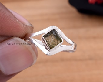 Anello in moldavite grezza: pietra preziosa verde quadrata, argento sterling 925