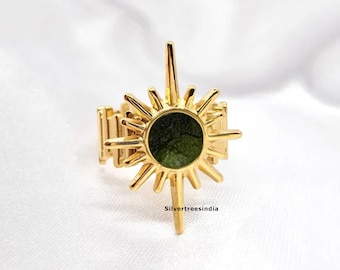 Anello in moldavite grezza: autentica pietra preziosa in argento sterling 925