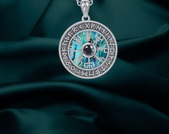 Collar de brújula vikinga de plata de ley 925 con runas Vegvisir para mujer