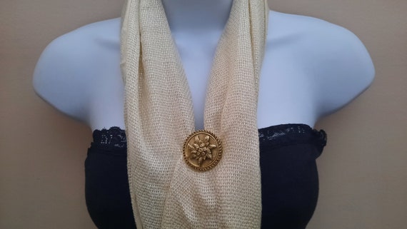 Vintage Western Germany Gold Tone Scarf Clip Vict… - image 10