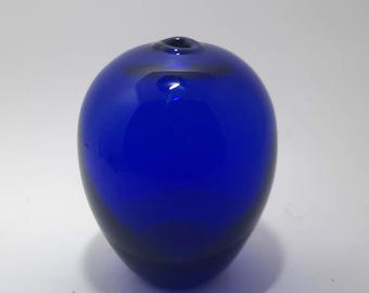 Vaso vintage in vetro cobalto soffiato a mano