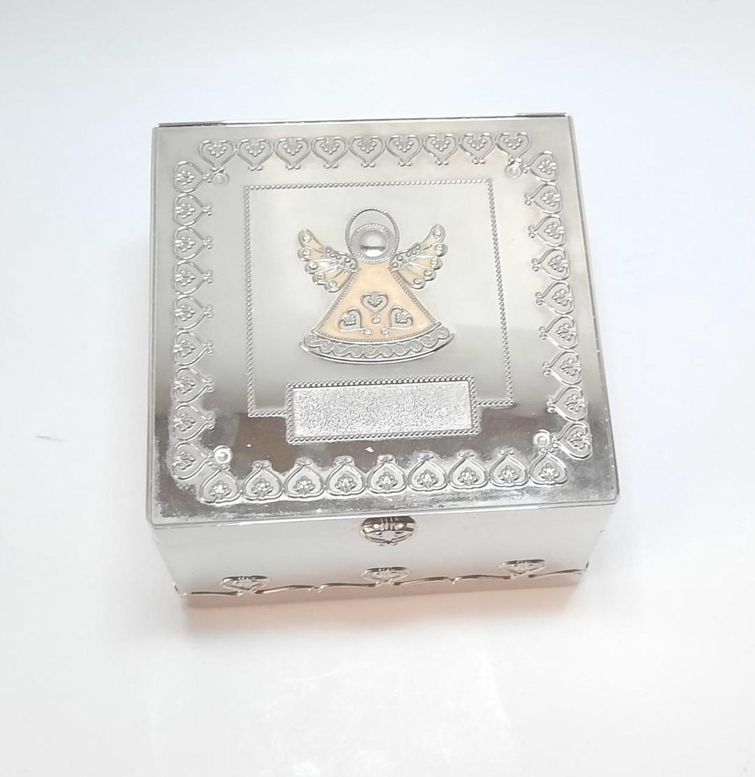 Vintage Things Remembered Crystallized Swarovski Silver Tone