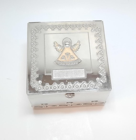 Vintage Things Remembered Crystallized Swarovski Silver Tone