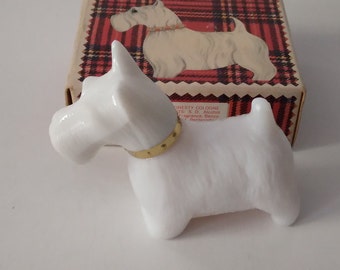 Vintage Avon QUEEN OF SCOTS Dog Sweet Honesty Cologne