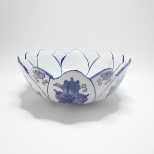 Blue And White Flower Oriental Fruit Bowl
