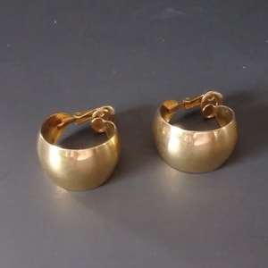 Vintage Crown Trifari Hoop Gold Tone Earrings