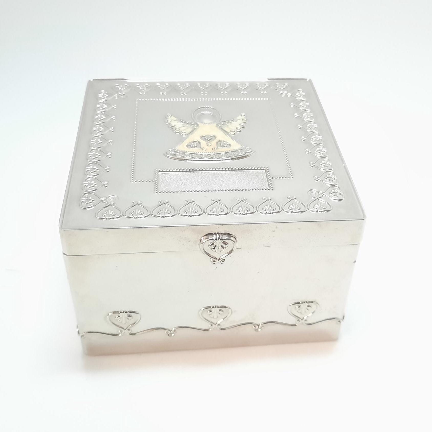 Vintage Things Remembered Crystallized Swarovski Silver Tone