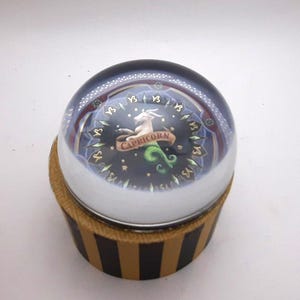 Vintage Steinbock Sternzeichen Kristall Briefbeschwerer Punch Studio, hergestellt in Frankreich mit Originalverpackung