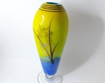 手吹きの脚付きイエローブルー渦巻きモチーフアートガラス花瓶 - Etsy 日本