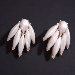 Vintage Trifari White Pearl Clip-On Earrings- Gold Tone